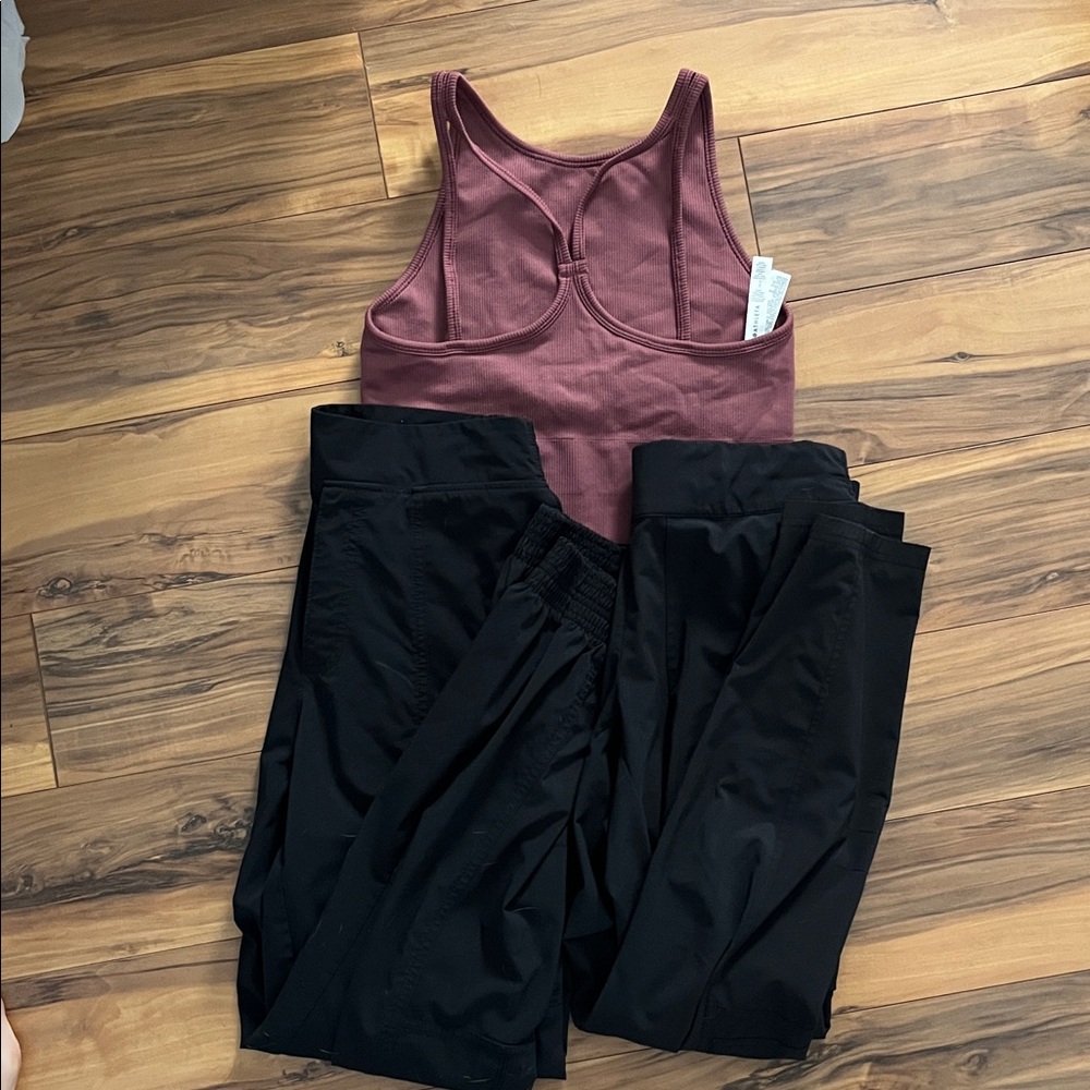Athleta Bundle! Aurora High Neck Crop Tank, Brooklyn Jogger & Chelsea Jogger
